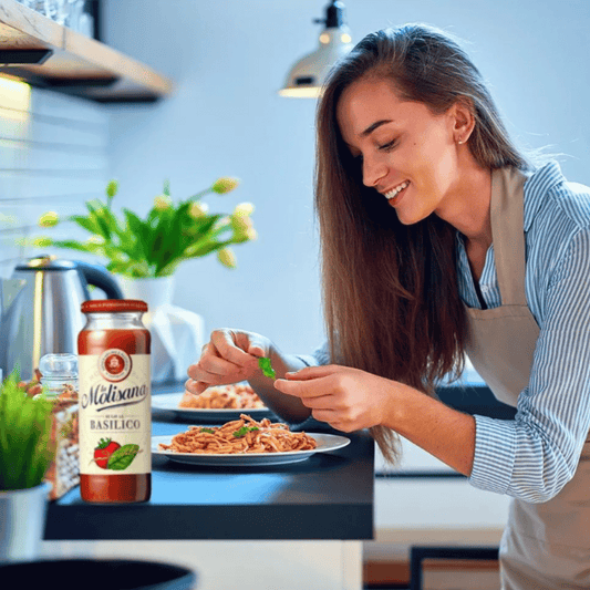 La Molisana Sauce Passata Basilico in Extra Virgin Olive Oil, 690g