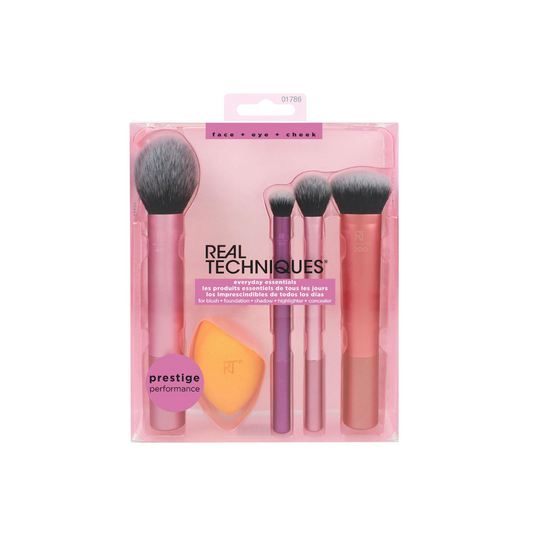 Real Techniques Eyeryday Essentials Brush Kit, Pack of 4 + Sponge