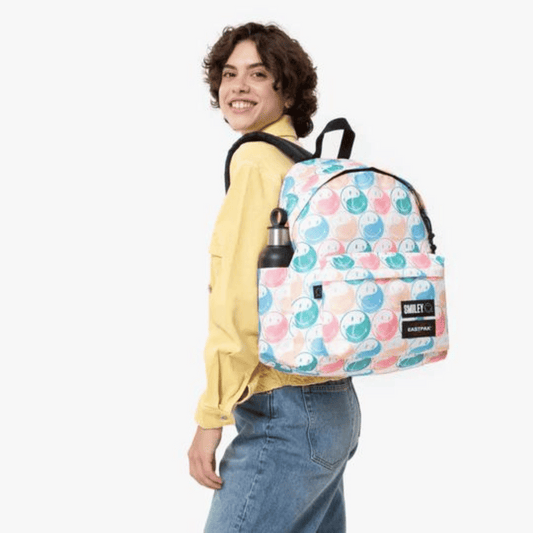 Eastpak EK0A5BG45K3 Day Pak'R Smiley YY Color, Medium bottle holder & laptop sleeve