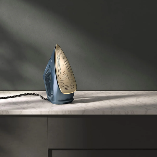 Electrolux 2500W Renew 800 Steam Iron E8SI1-82BM