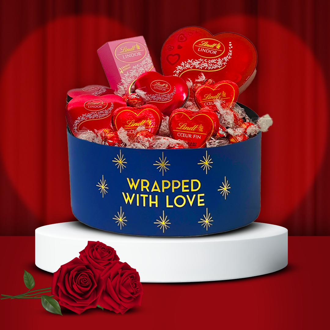 Lindt Valentine Hamper Lindor Assorted 1Kg + Lindor Strawberry 200g 💗