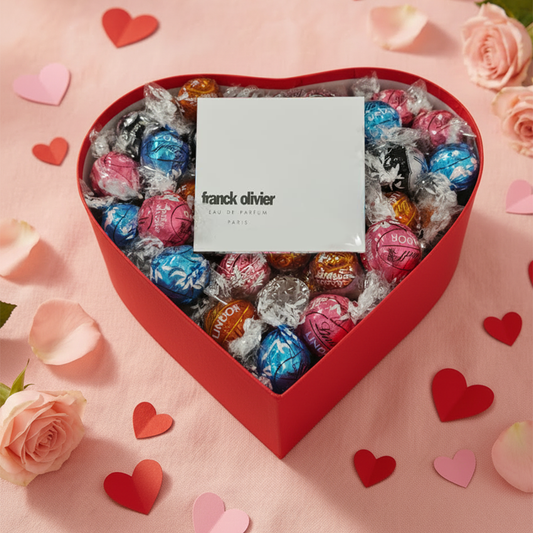 Lindt Valentine Hamper Lindor Assorted 700g + Franck Olivier EDP 75ml 💗